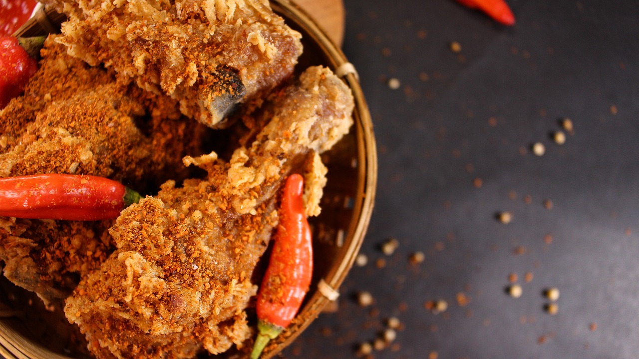 fried chicken, spicy, dish
